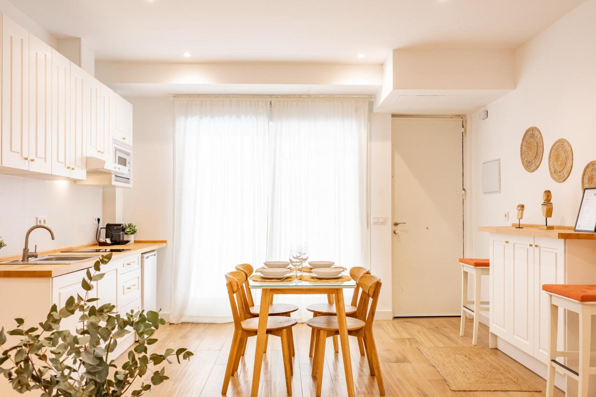Isg Apartments Triana Estudio 2 Севилья Экстерьер фото