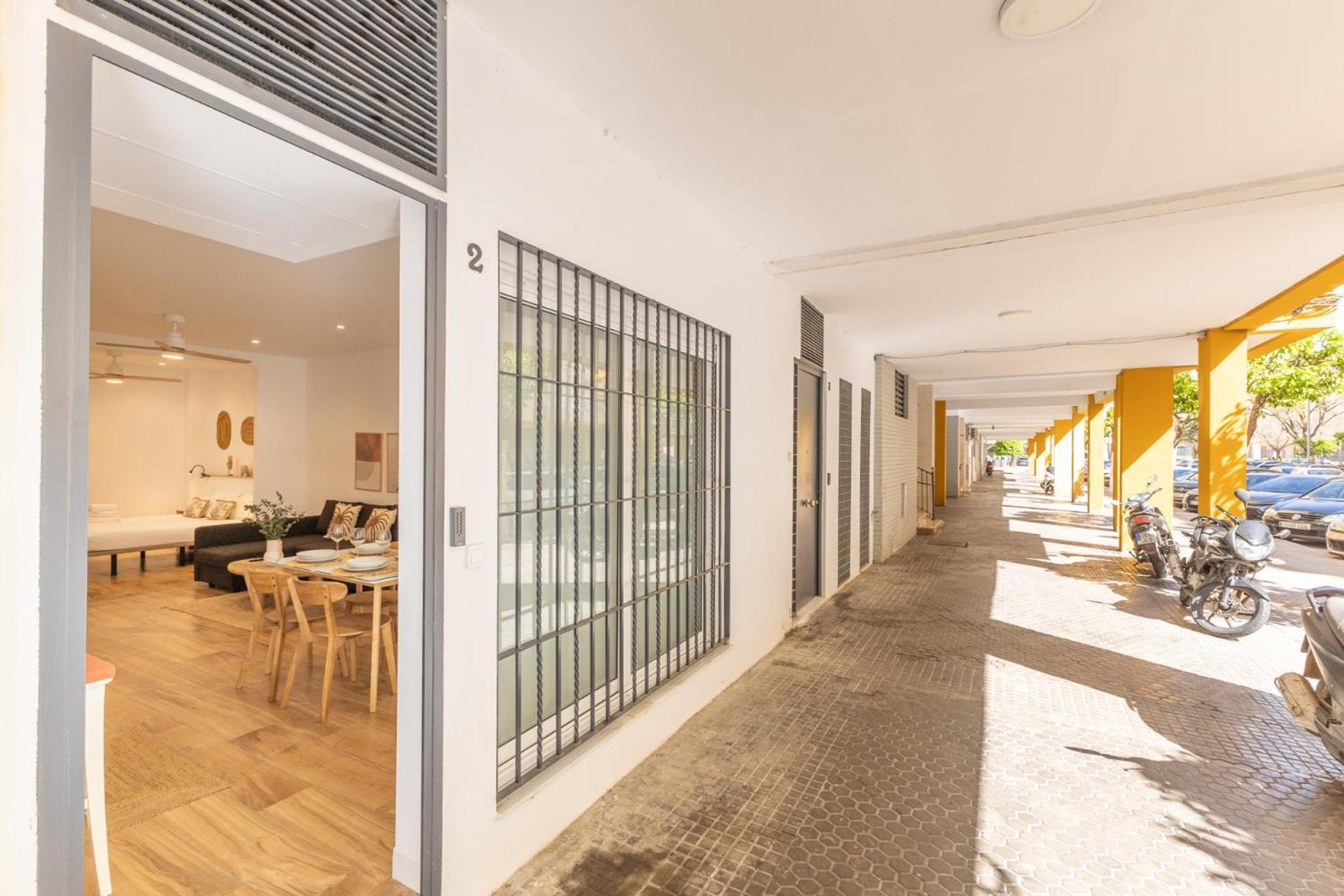 Isg Apartments Triana Estudio 2 Севилья Экстерьер фото