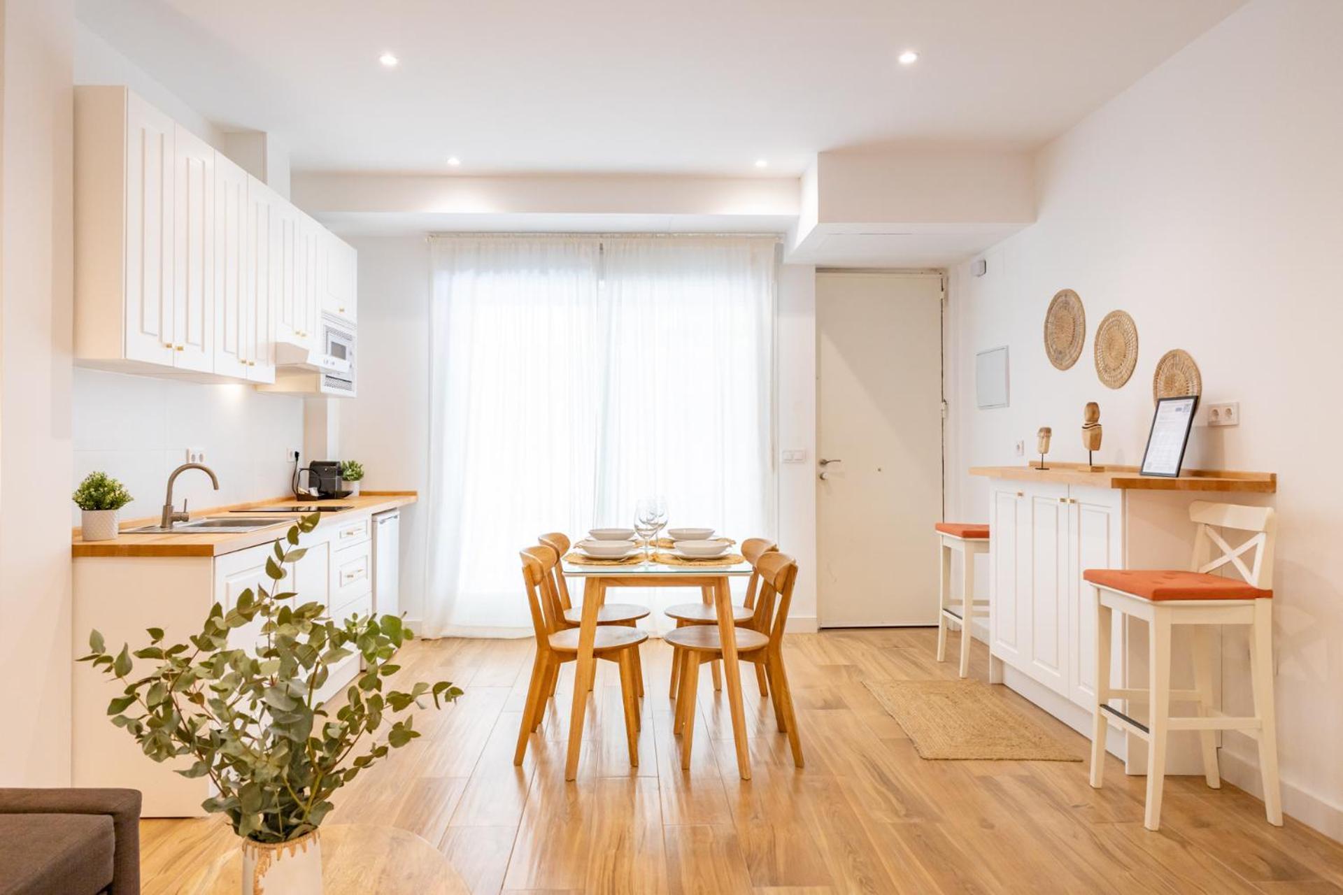 Isg Apartments Triana Estudio 2 Севилья Экстерьер фото