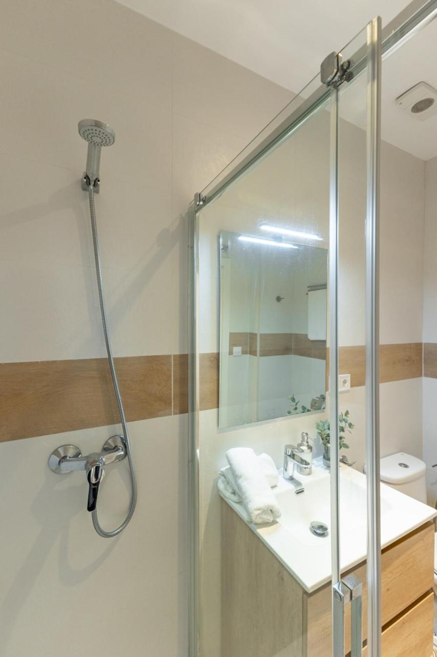 Isg Apartments Triana Estudio 2 Севилья Экстерьер фото